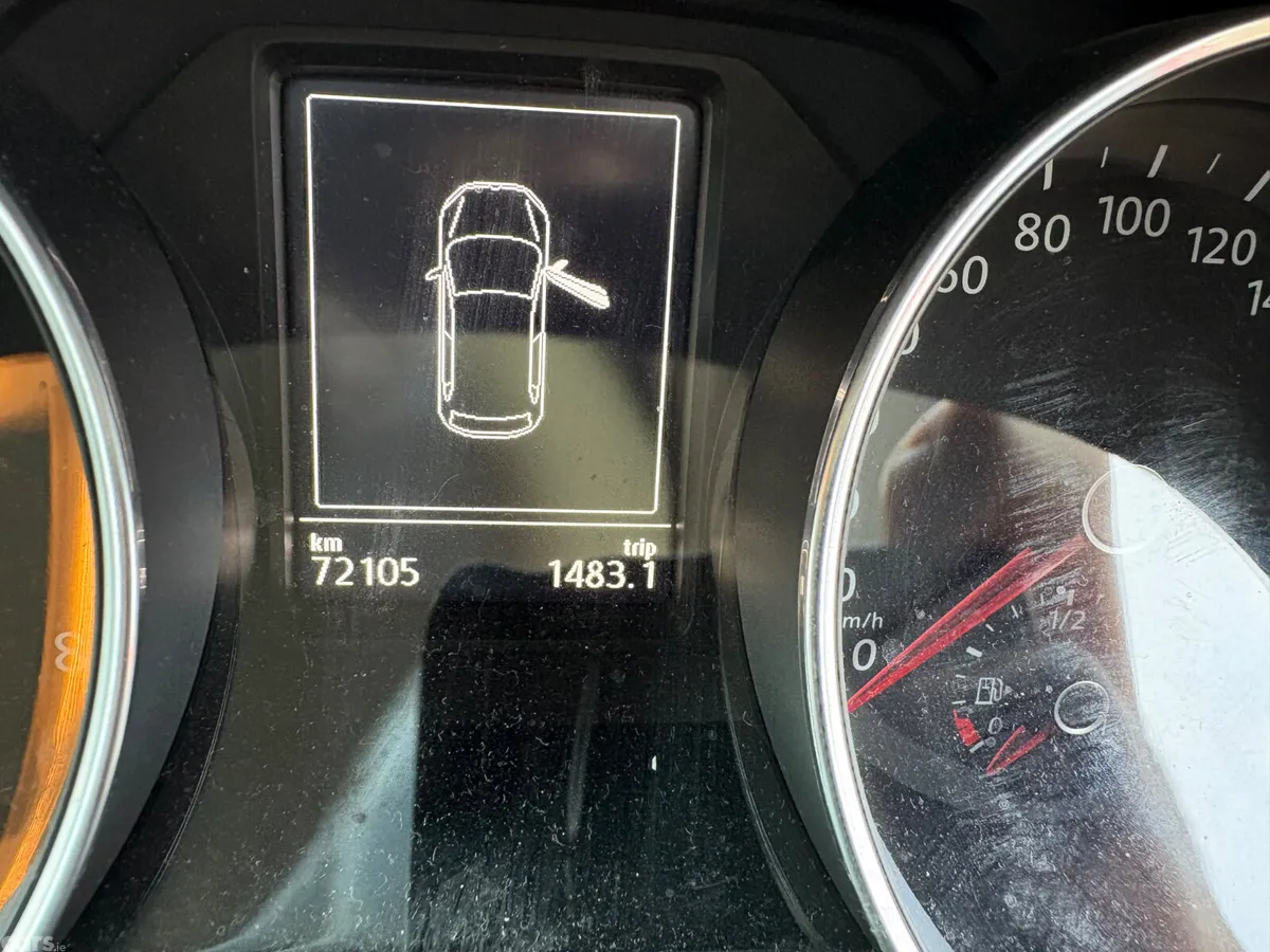 Volkswagen Polo Hatchback, Petrol, 2016, White