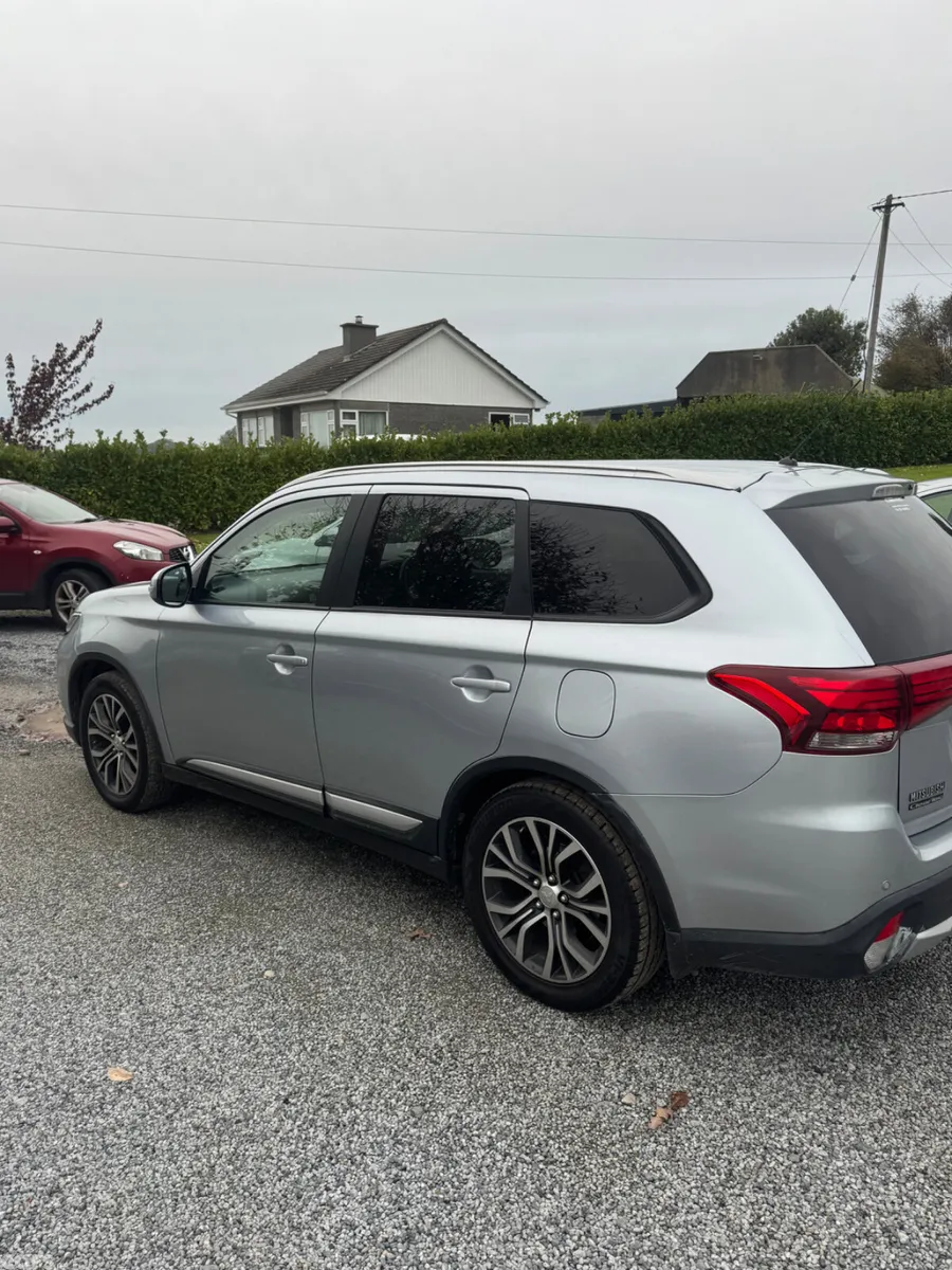 Mitsubishi Outlander SUV, Diesel, 2017, Grey