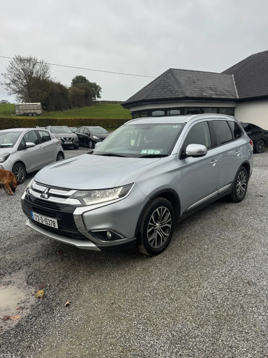 Mitsubishi Outlander SUV, Diesel, 2017, Grey