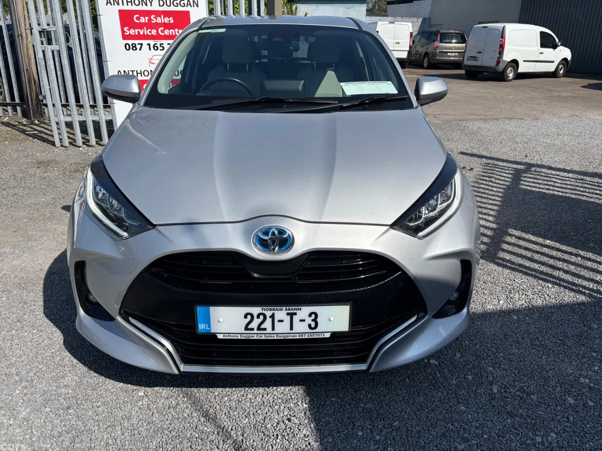 Toyota Yaris Hatchback, Petrol Hybrid, 2022, Grey