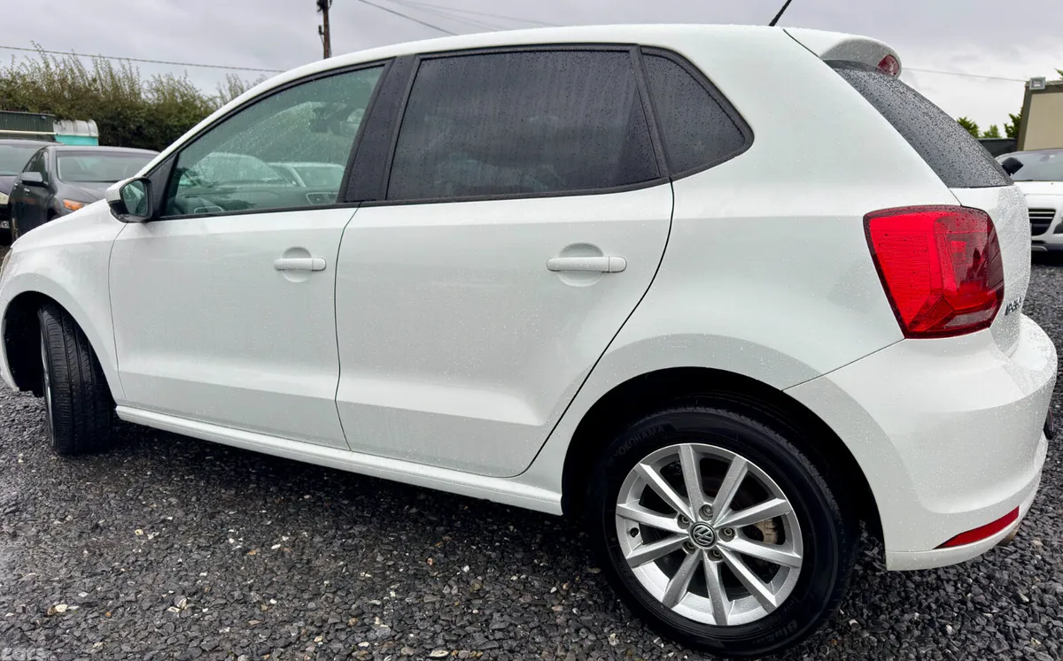Volkswagen Polo Hatchback, Petrol, 2017, White