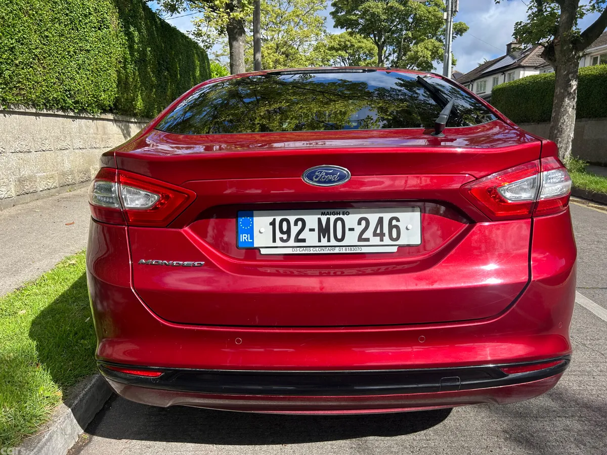 Ford Mondeo Hatchback, Diesel, 2019, Red