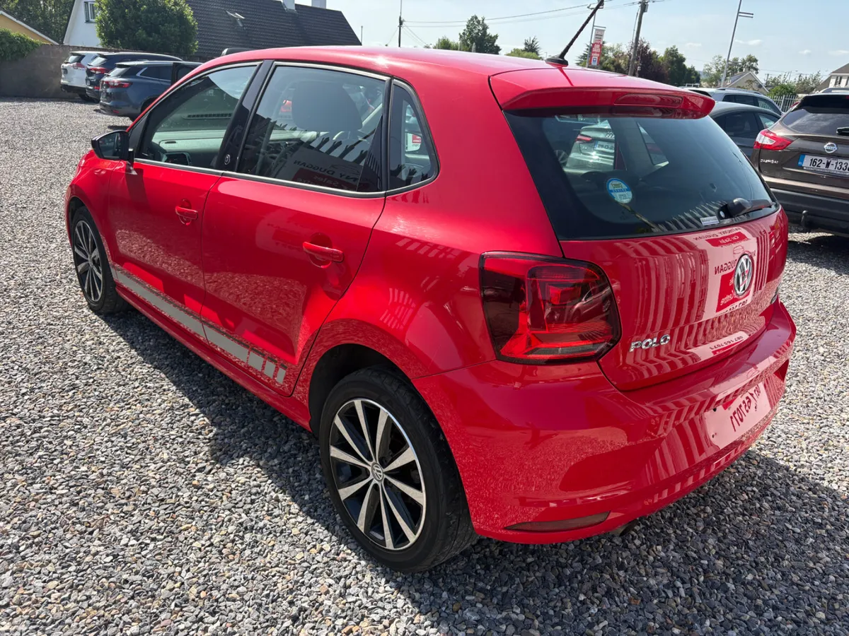 Volkswagen Polo Hatchback, Petrol, 2017, Red