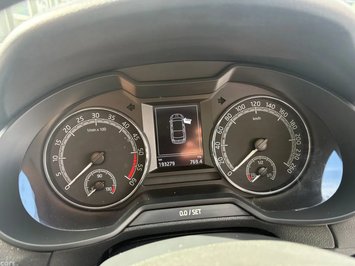 Skoda Octavia Saloon, Diesel, 2019, Black