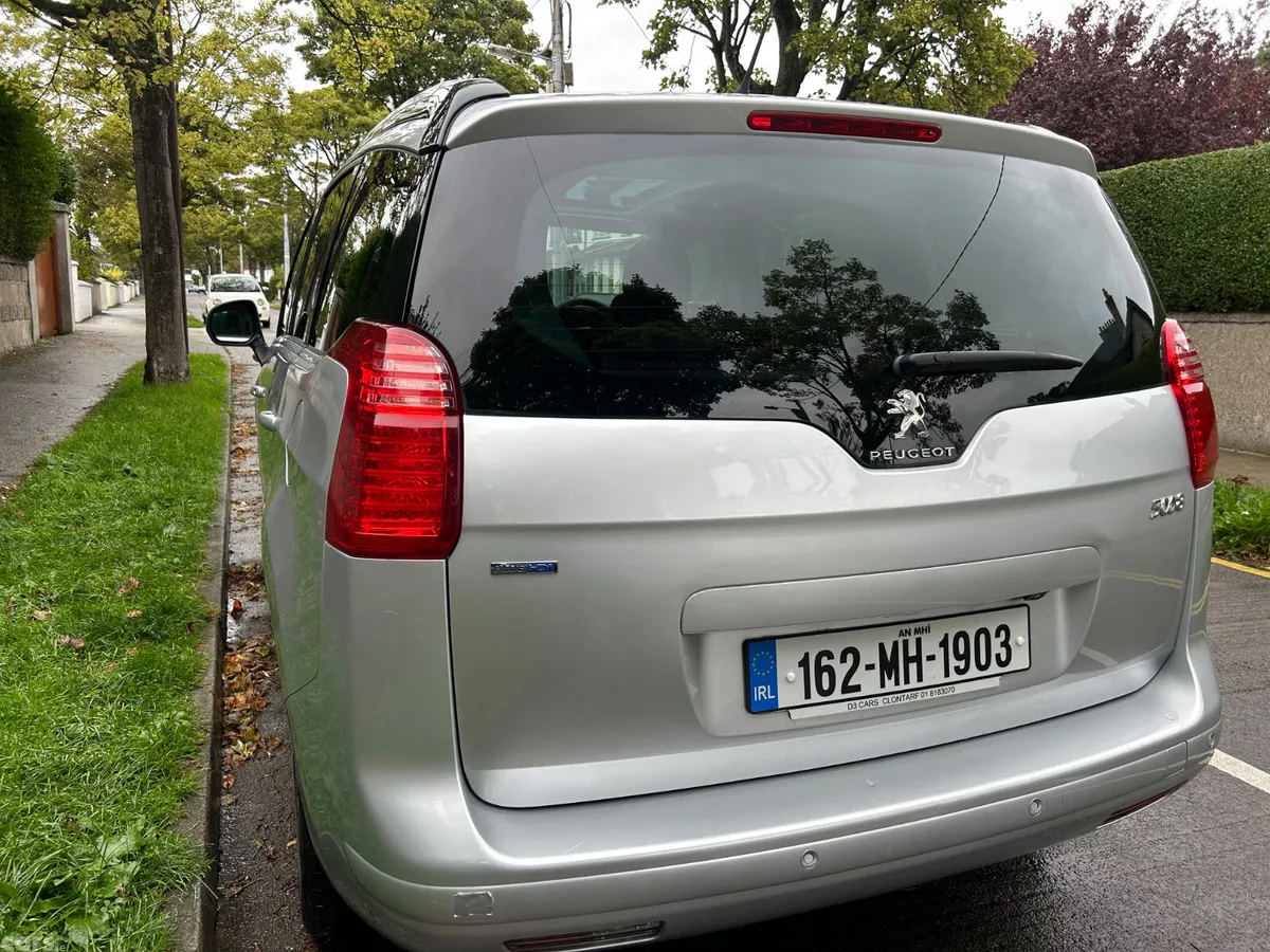 Peugeot 5008 MPV, Diesel, 2016, Silver