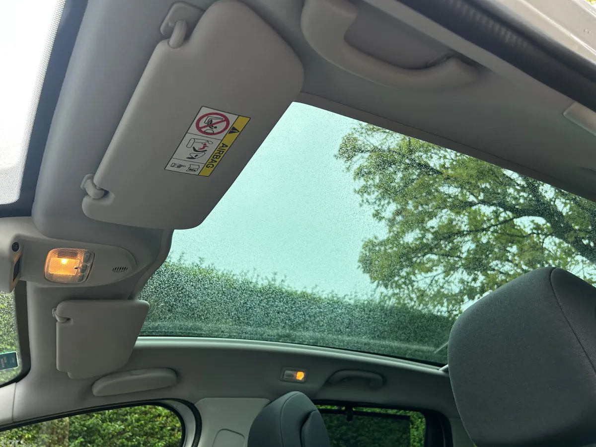 Peugeot 5008 MPV, Diesel, 2016, Silver