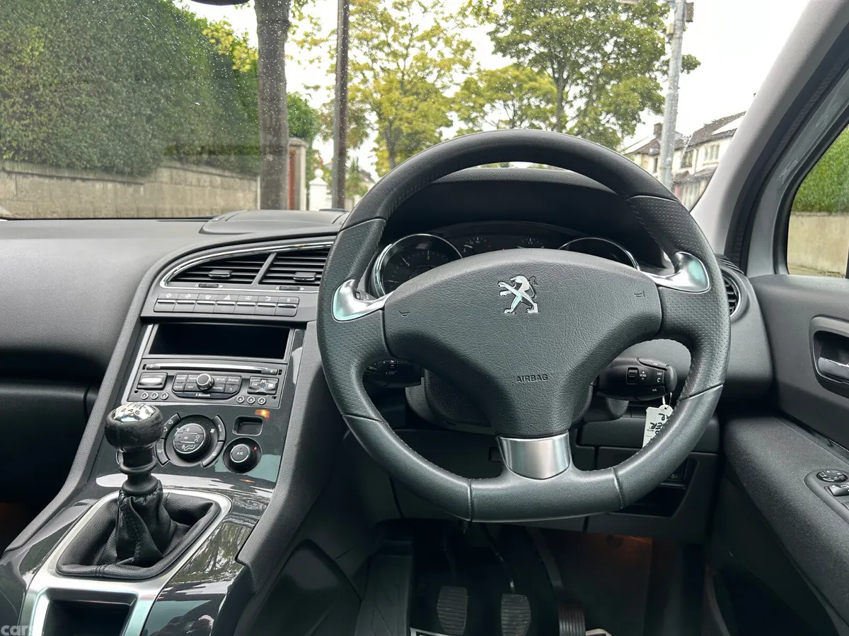 Peugeot 5008 MPV, Diesel, 2016, Silver
