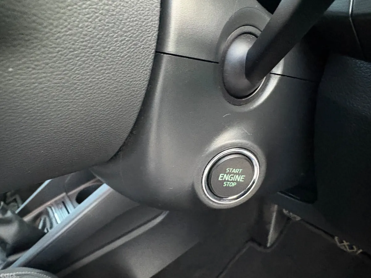 Skoda Fabia Hatchback, Petrol, 2018, Blue
