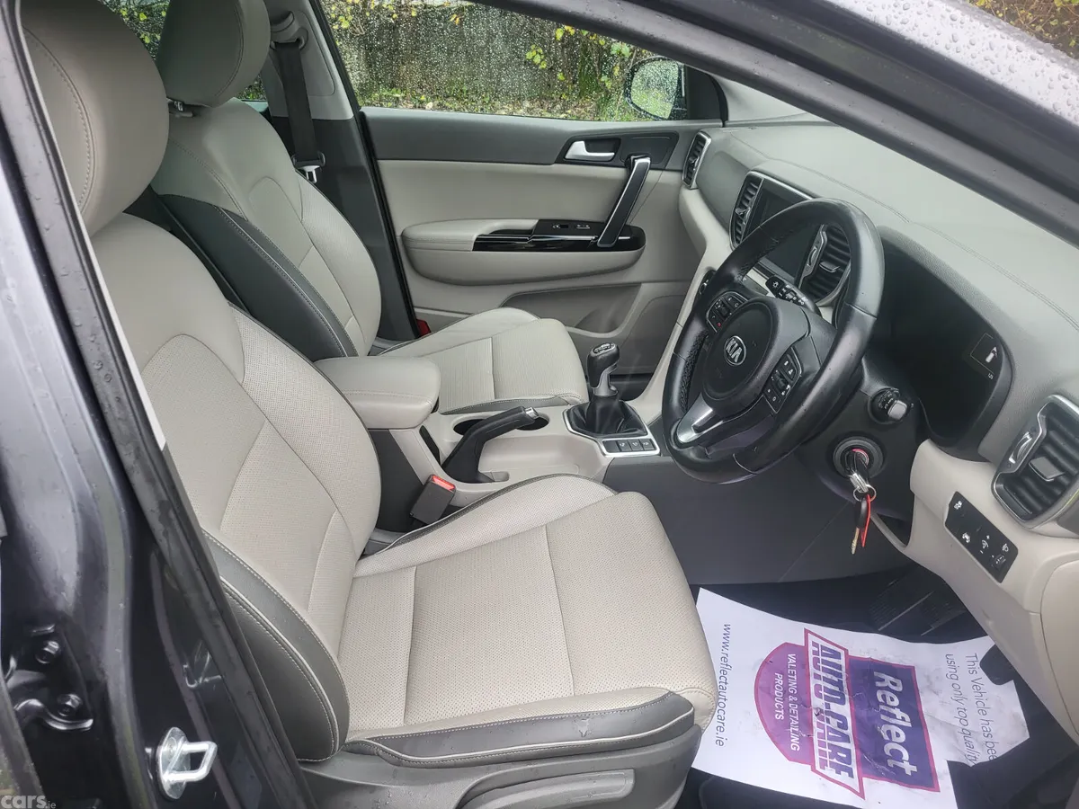 Kia Sportage SUV, Diesel, 2017, Grey