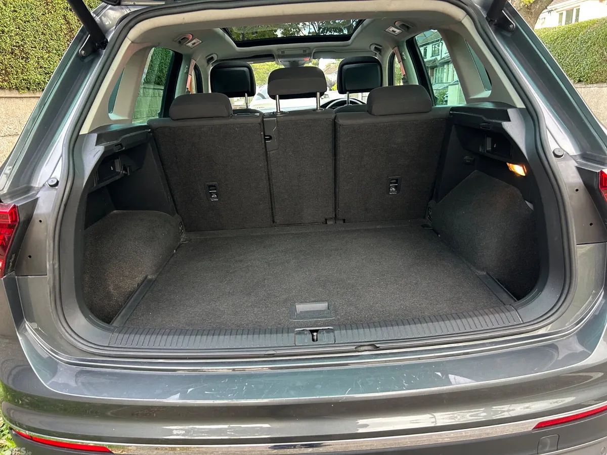 Volkswagen Tiguan SUV, Diesel, 2018, Grey