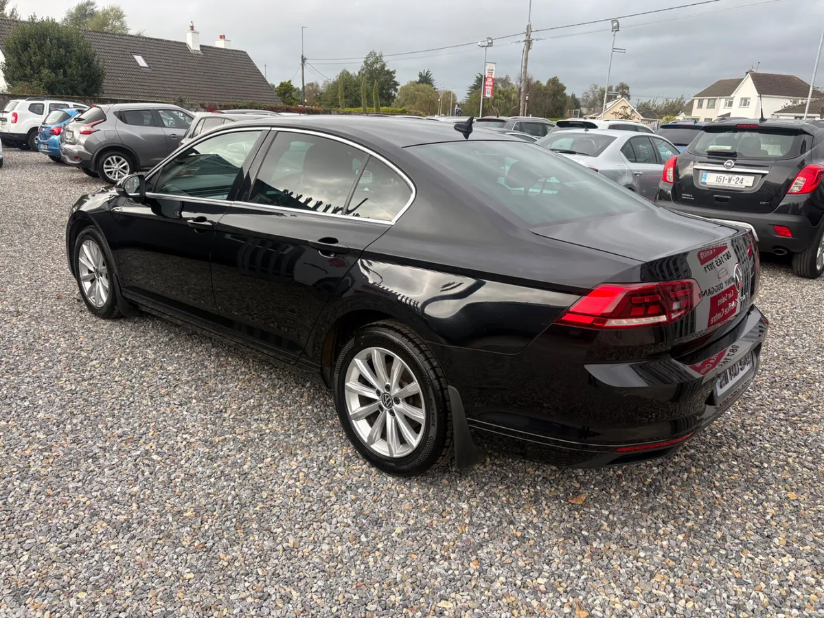 Volkswagen Passat Saloon, Diesel, 2021, Black