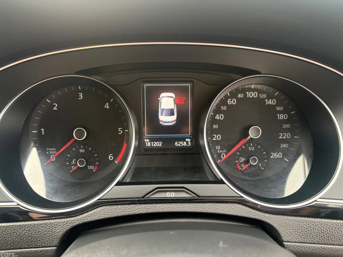 Volkswagen Passat Saloon, Diesel, 2021, Black