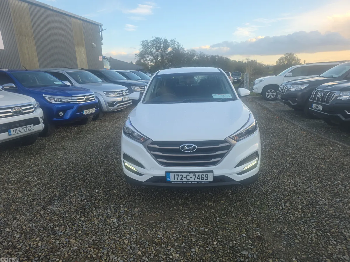 Hyundai Tucson SUV, Diesel, 2017, White