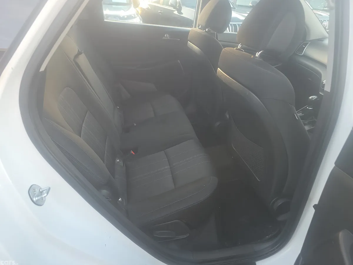 Hyundai Tucson SUV, Diesel, 2017, White