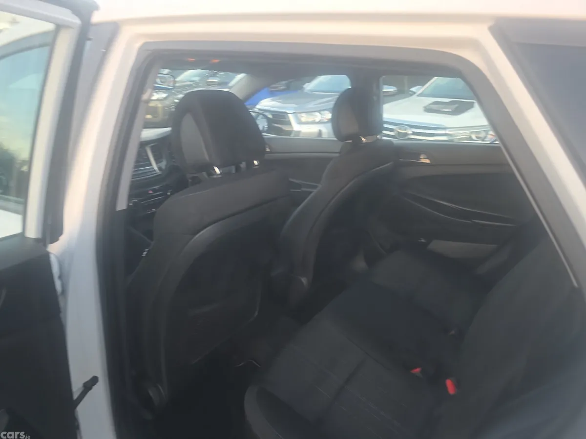 Hyundai Tucson SUV, Diesel, 2017, White