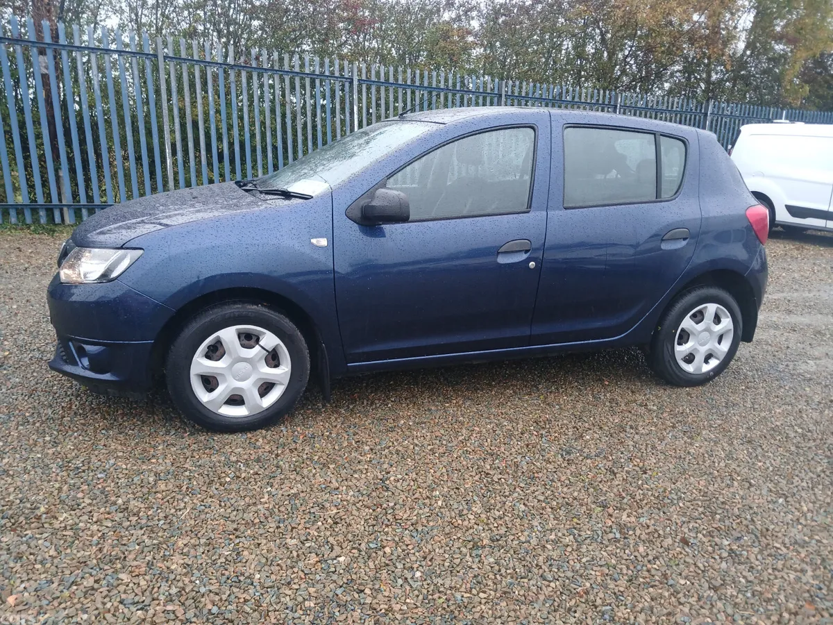 Dacia Sandero Hatchback, Petrol, 2016, Blue