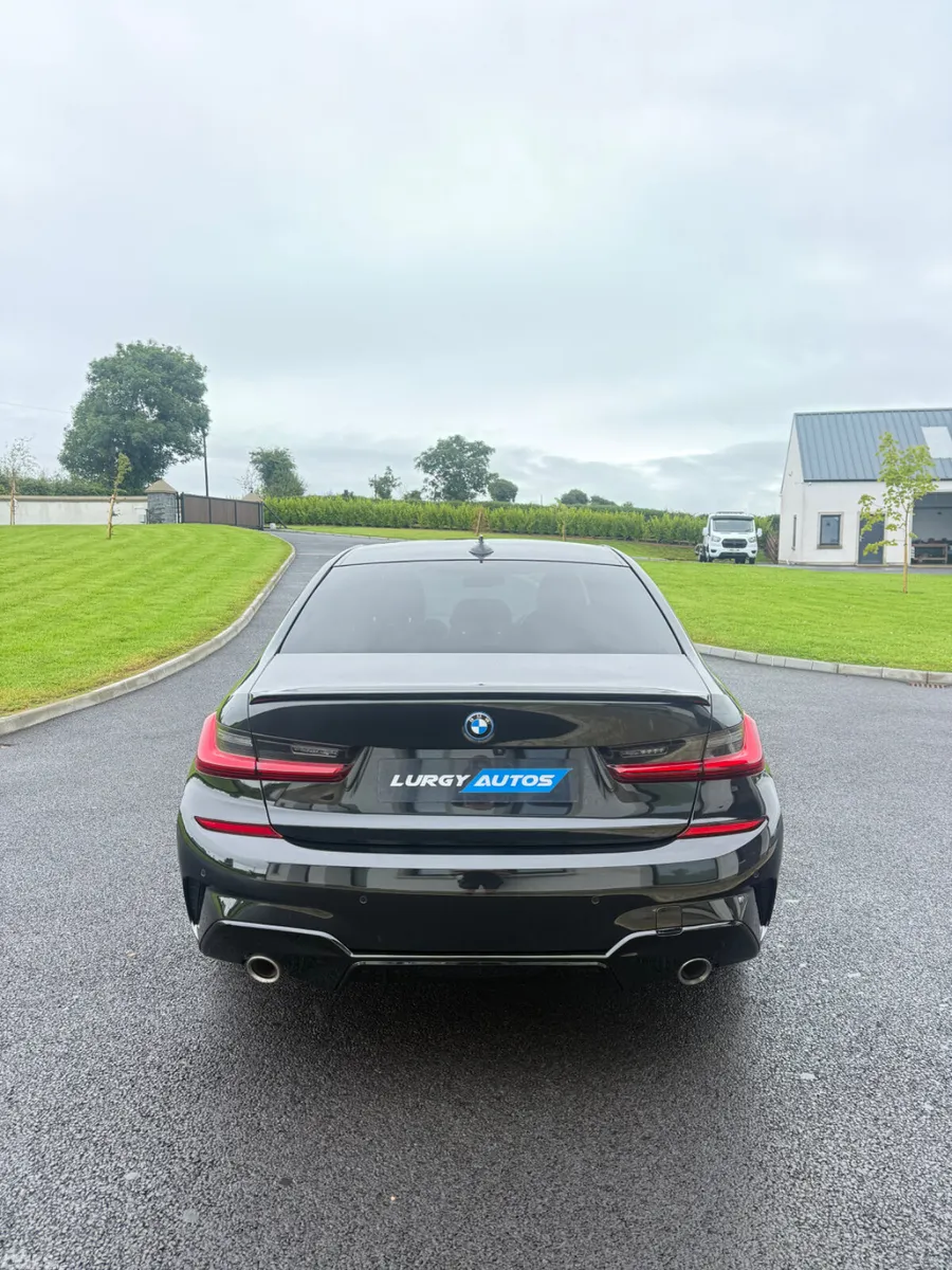 BMW 3-Series Saloon, Petrol Hybrid, 2022, Black