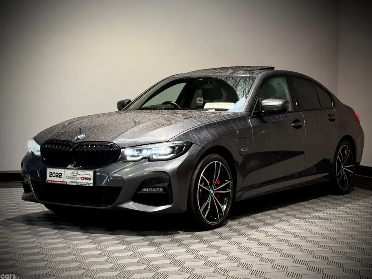 BMW 3-Series Saloon, Petrol Hybrid, 2022, Grey