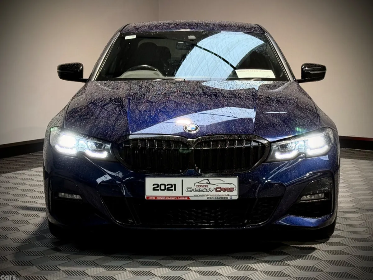 BMW 3-Series Saloon, Petrol Hybrid, 2021, Blue