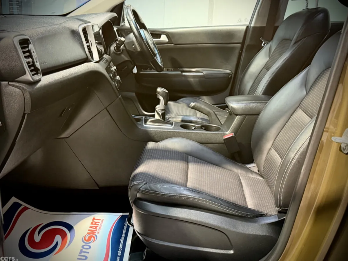 Kia Sportage SUV, Diesel, 2017, Gold