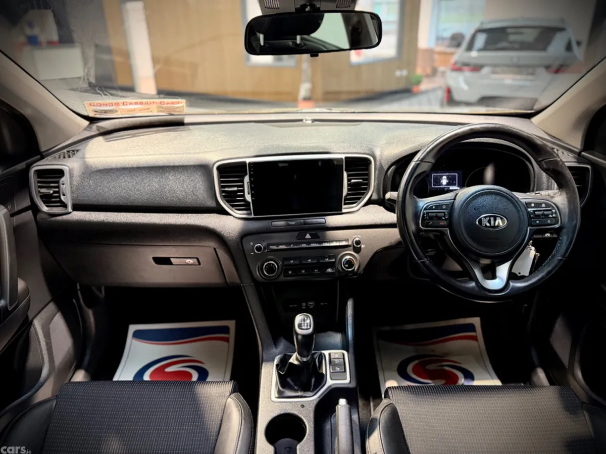 Kia Sportage SUV, Diesel, 2017, Gold