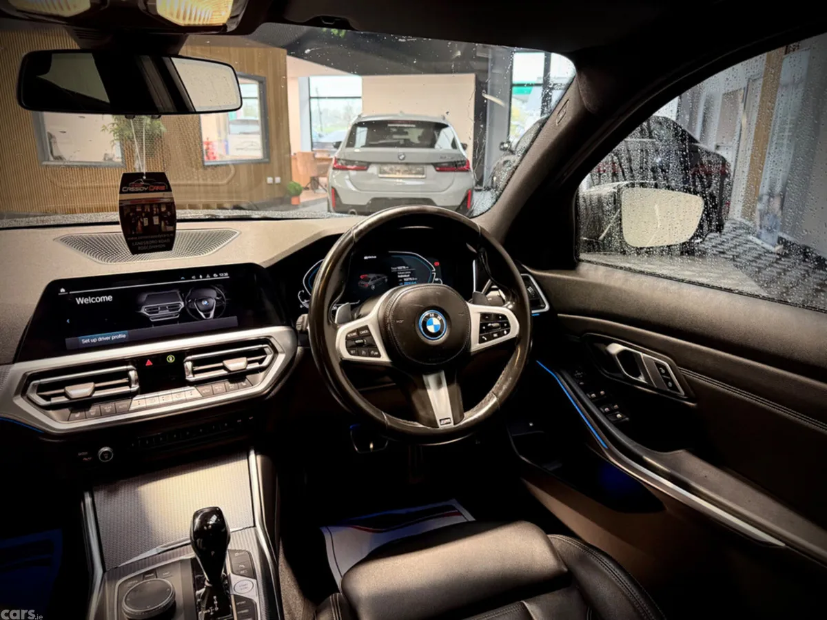 BMW 3-Series Saloon, Petrol Hybrid, 2022, Grey