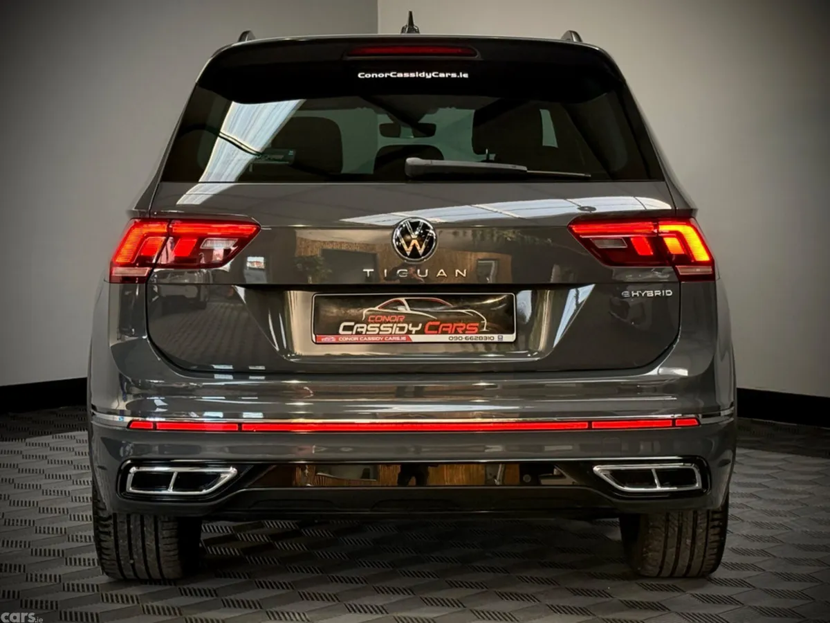 Volkswagen Tiguan Estate, Petrol Hybrid, 2023, Grey