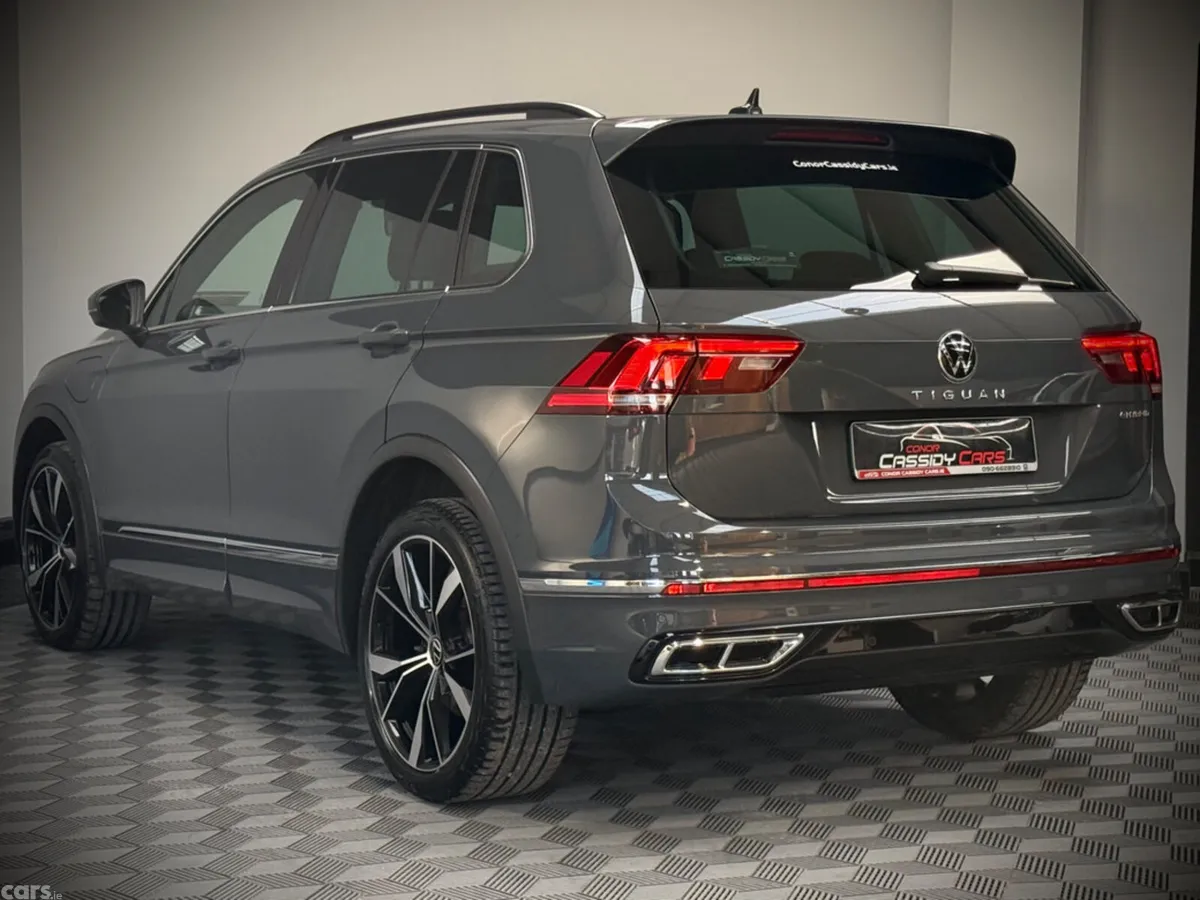 Volkswagen Tiguan Estate, Petrol Hybrid, 2023, Grey