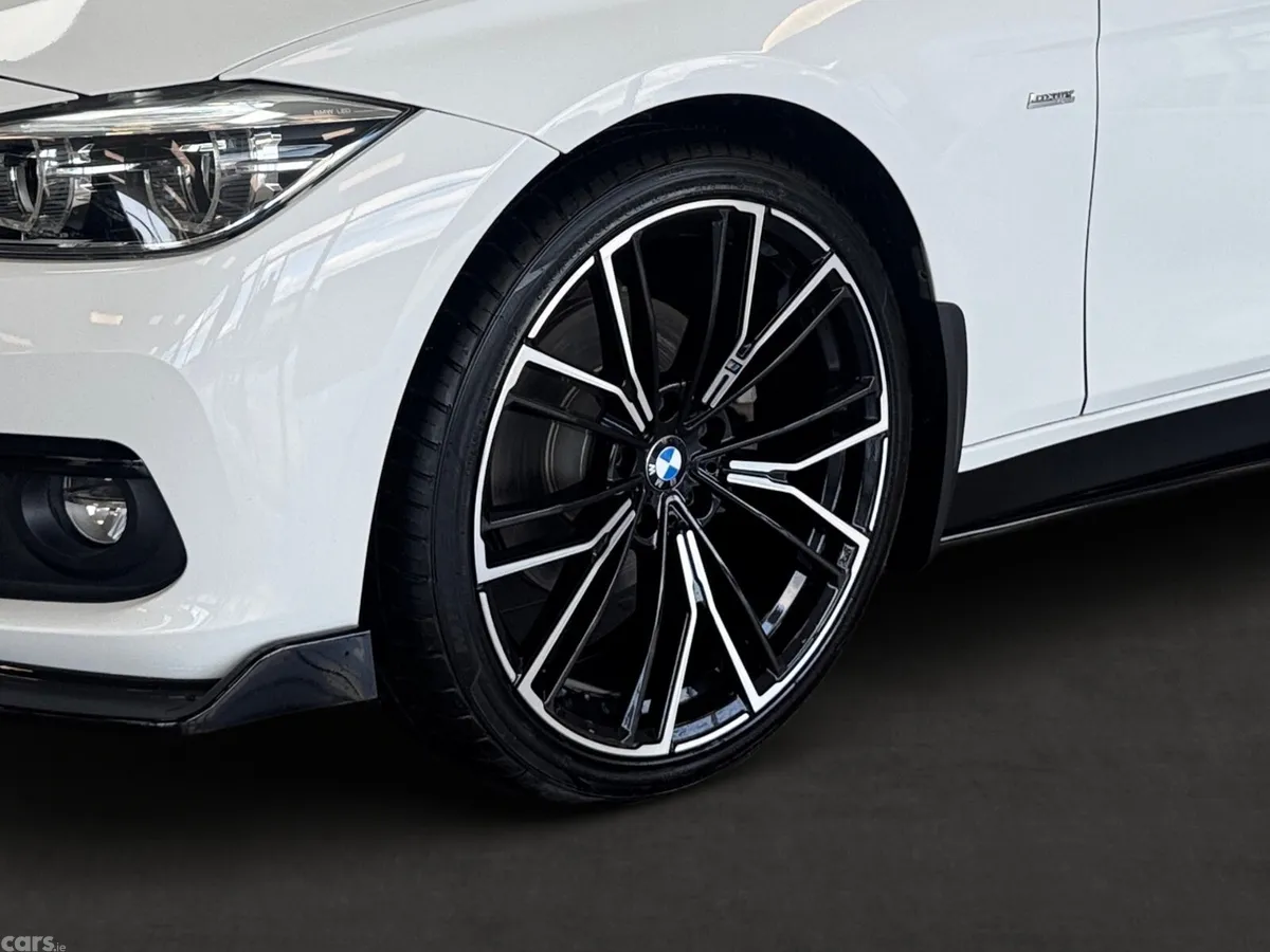 BMW 3-Series Saloon, Diesel, 2016, White