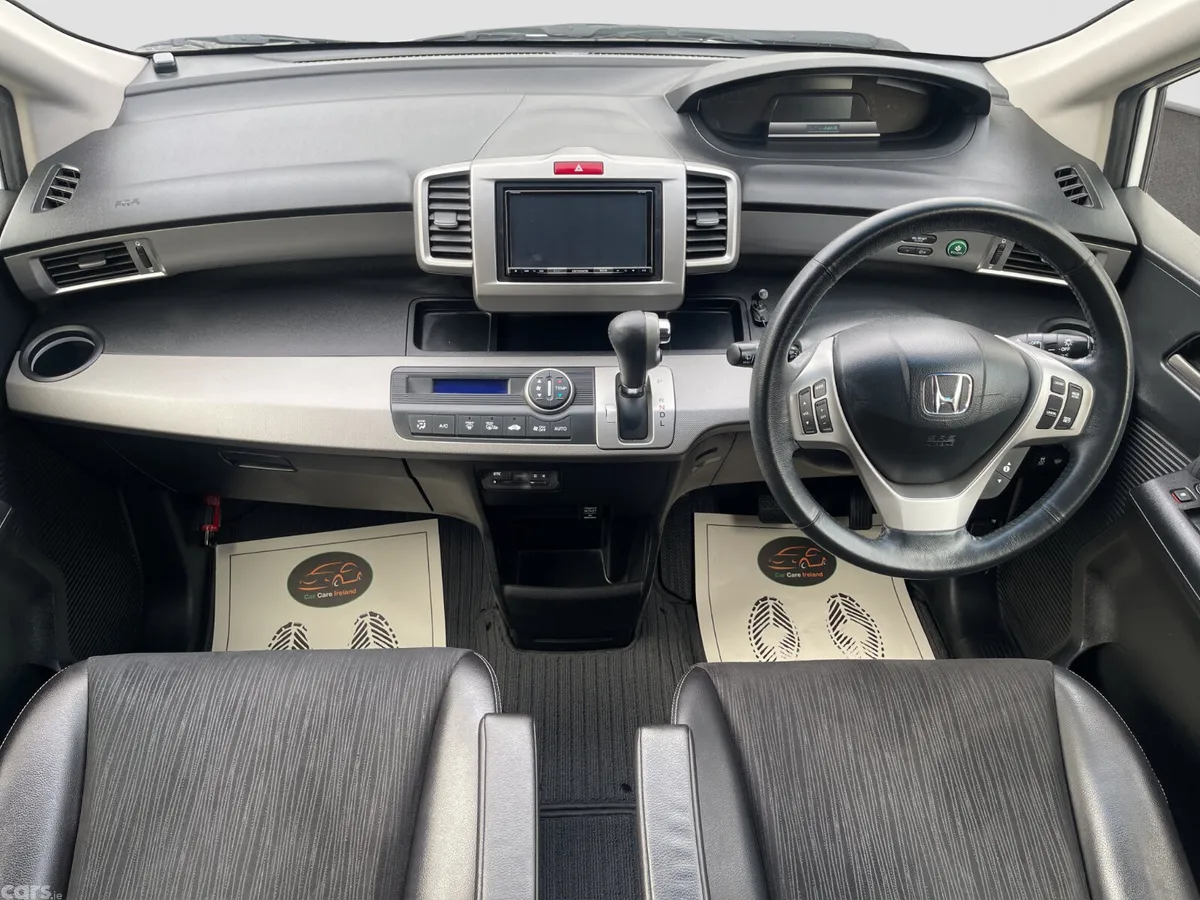 Honda Freed MPV, Petrol Hybrid, 2014, Black