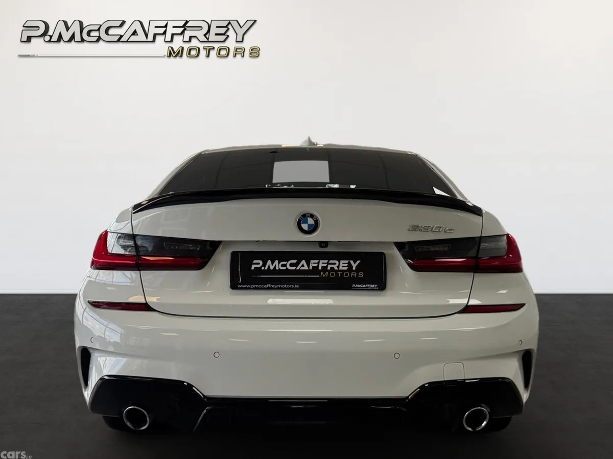 BMW 3-Series Saloon, Petrol Plug-in Hybrid, 2020, White