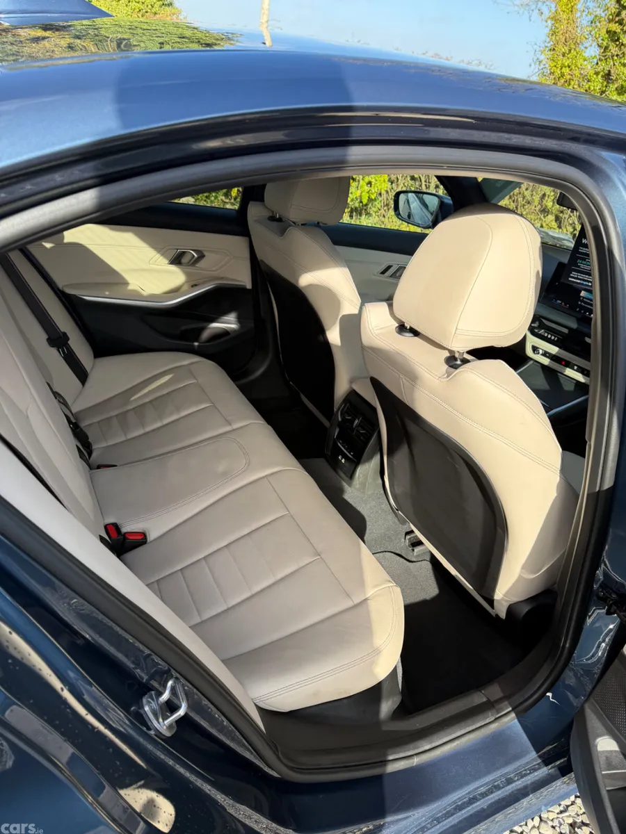 BMW 3-Series Saloon, Petrol Plug-in Hybrid, 2026, Blue