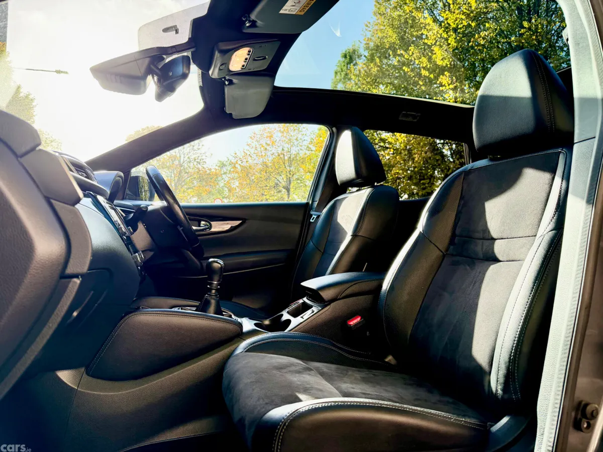 Nissan Qashqai SUV, Diesel, 2017, Grey