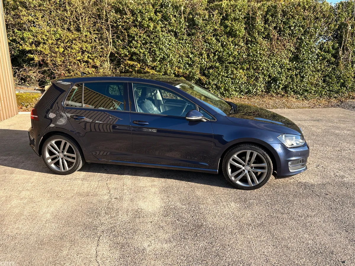Volkswagen Golf Estate, Petrol, 2017, Blue