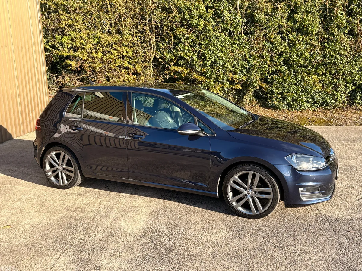 Volkswagen Golf Estate, Petrol, 2017, Blue