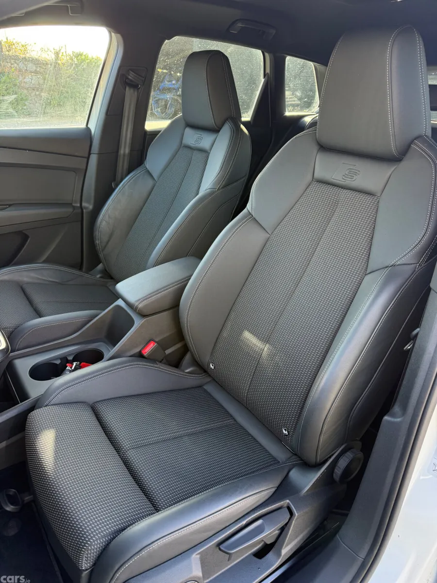 Audi e-tron Estate, Electric, 2023, White