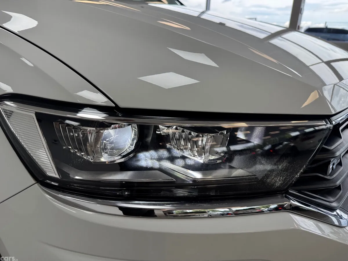 Volkswagen T-Roc SUV, Diesel, 2022, White
