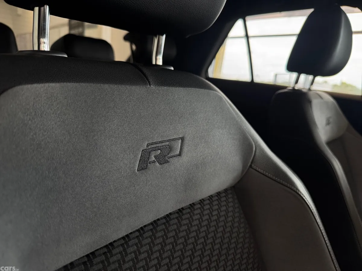 Volkswagen T-Roc SUV, Diesel, 2022, White