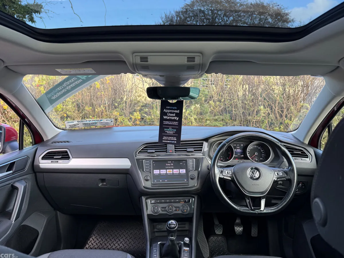 Volkswagen Tiguan SUV, Diesel, 2017, Red