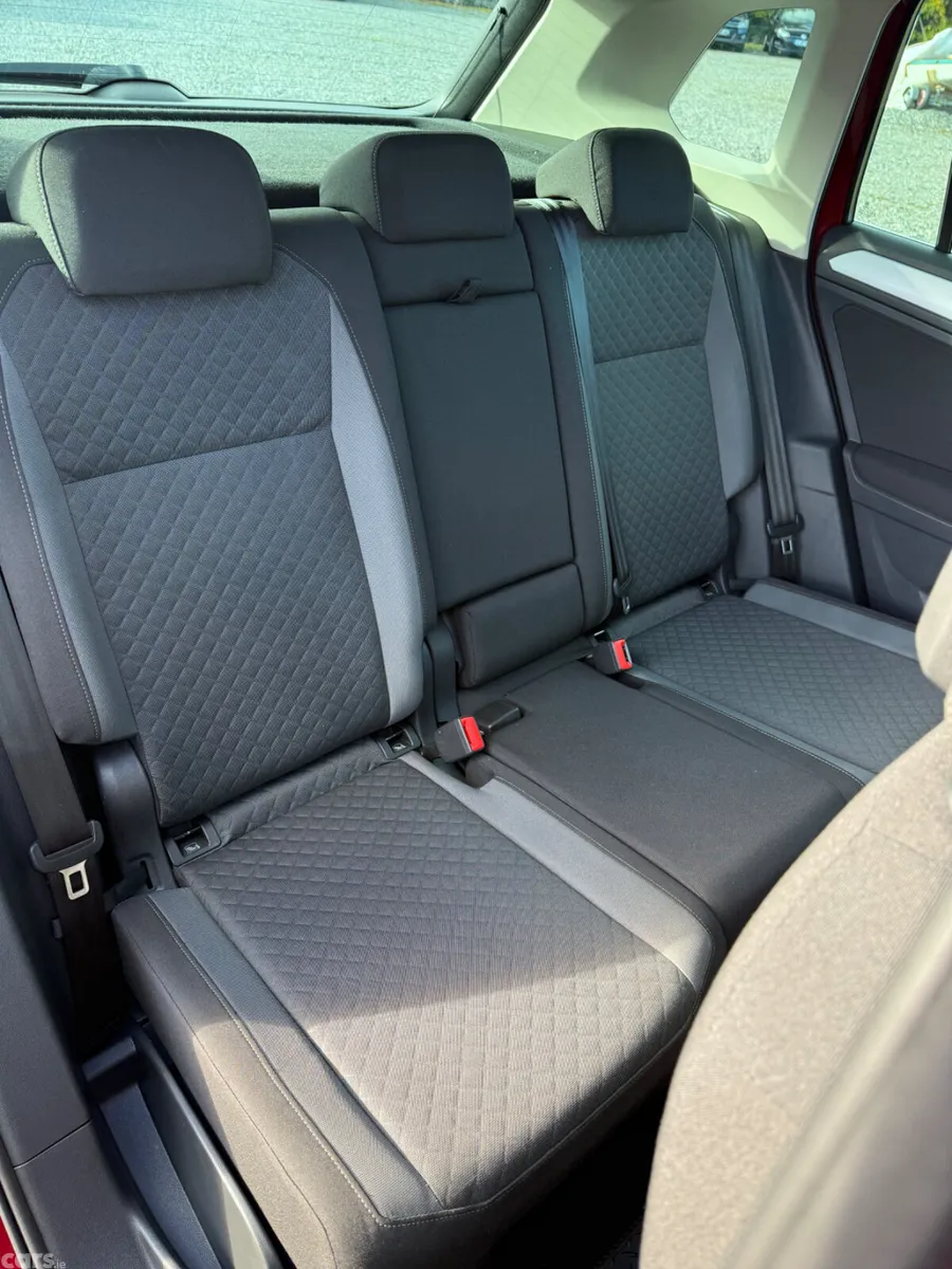 Volkswagen Tiguan SUV, Diesel, 2017, Red
