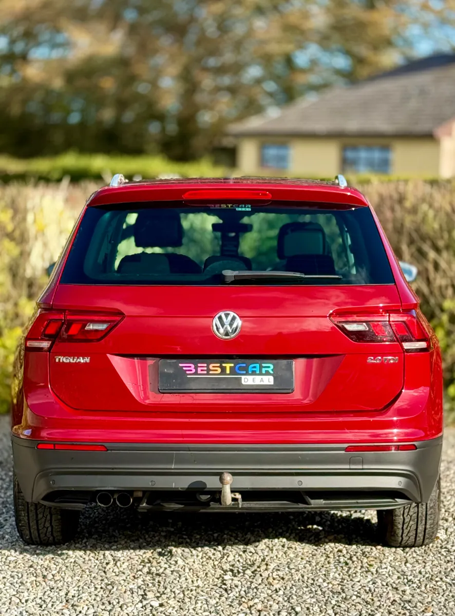Volkswagen Tiguan SUV, Diesel, 2017, Red