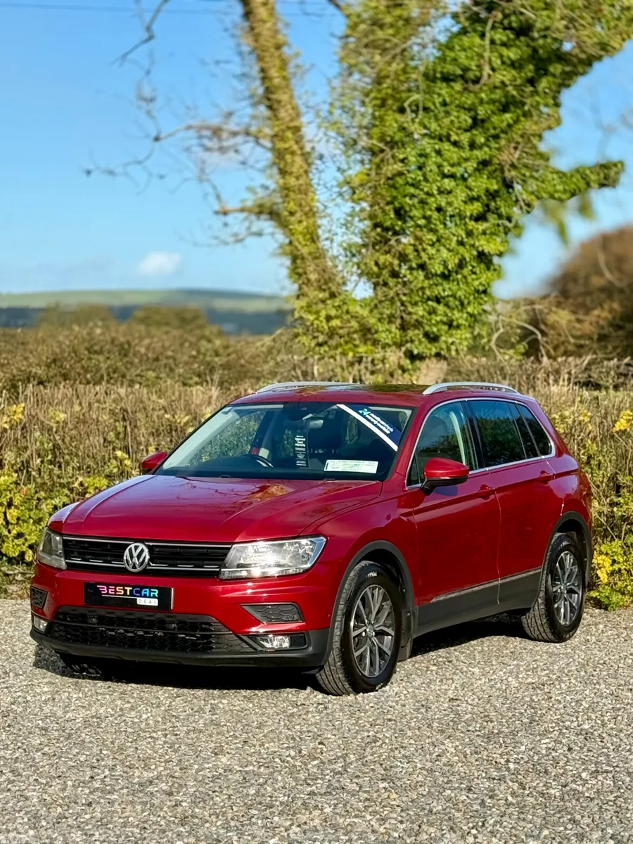 Volkswagen Tiguan SUV, Diesel, 2017, Red