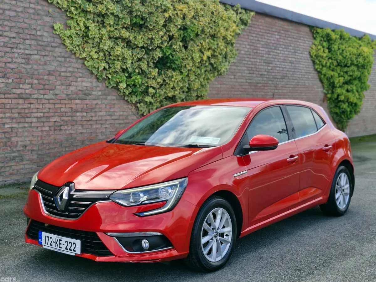 Renault Megane Hatchback, Diesel, 2017, Red