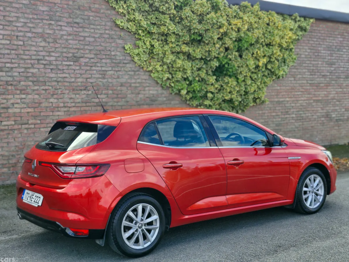 Renault Megane Hatchback, Diesel, 2017, Red