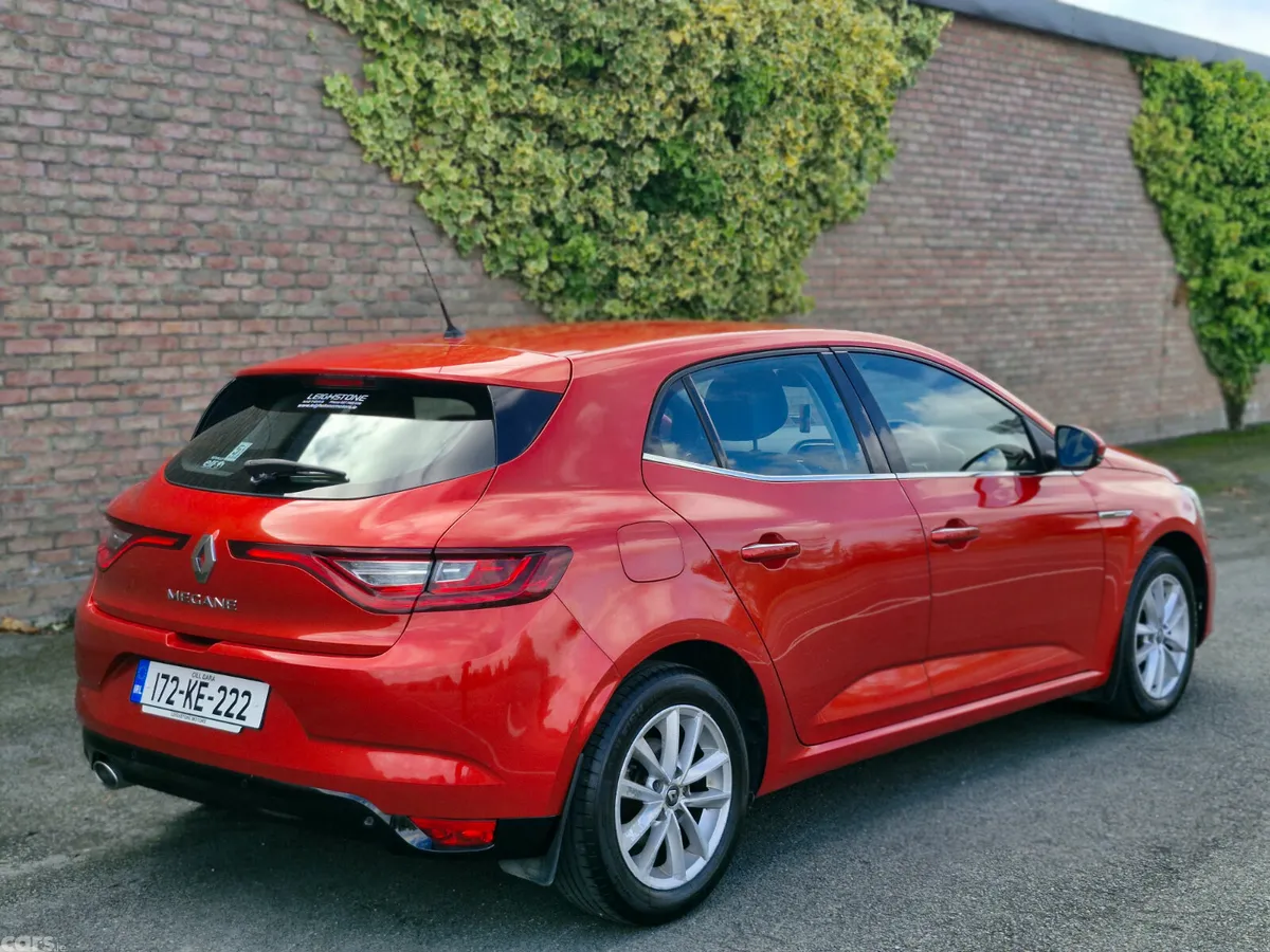 Renault Megane Hatchback, Diesel, 2017, Red