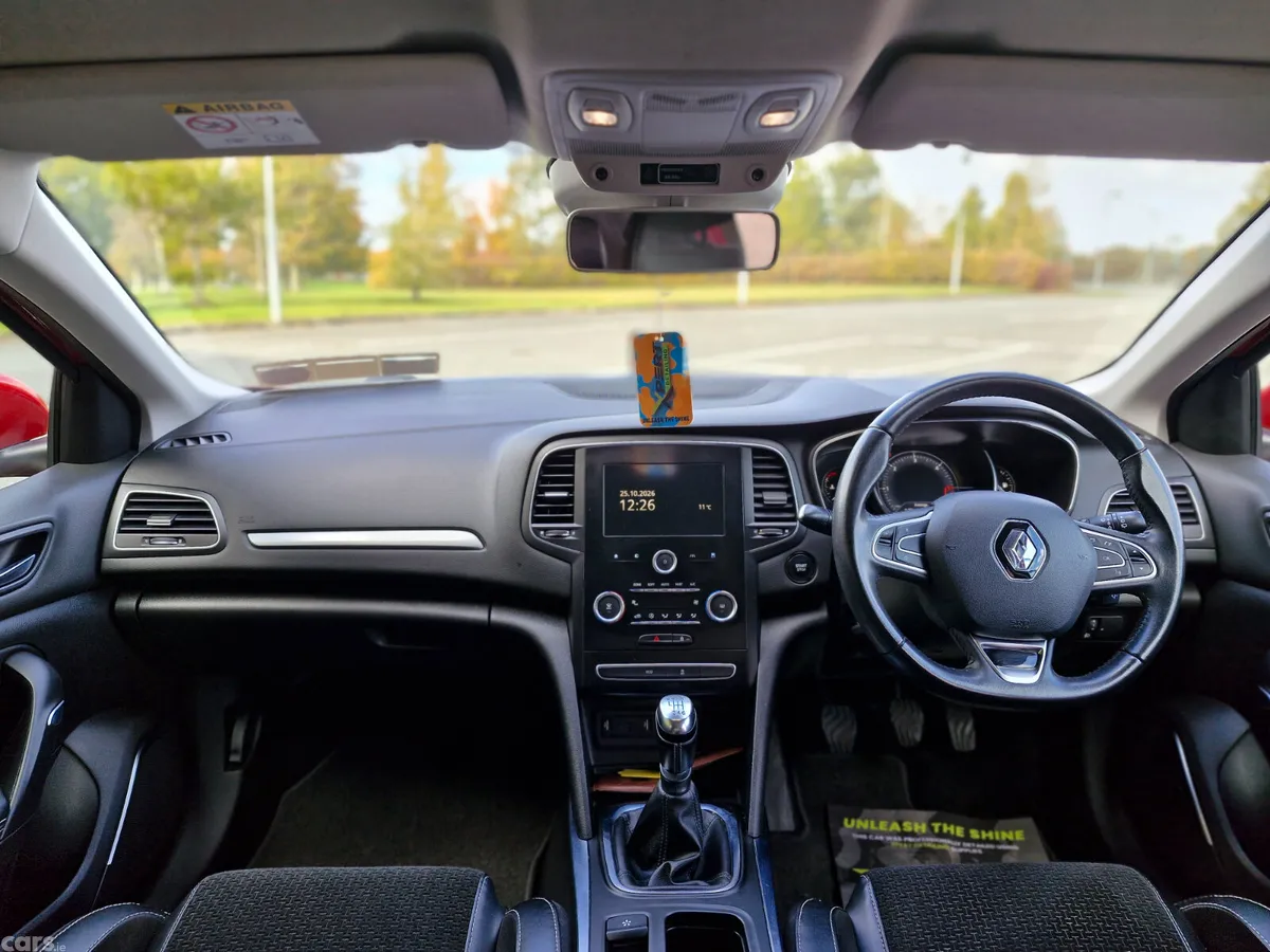 Renault Megane Hatchback, Diesel, 2017, Red