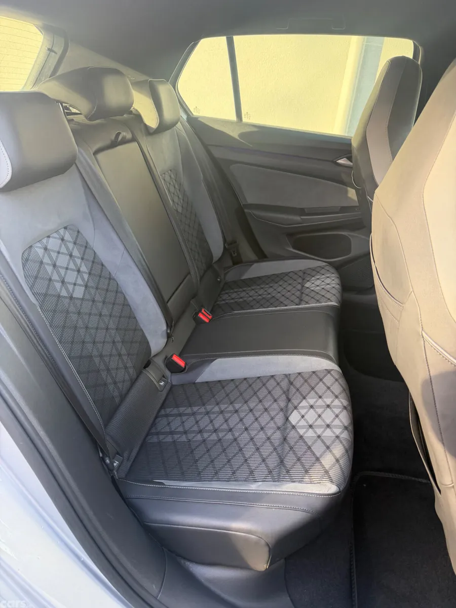 Volkswagen Golf Hatchback, Diesel, 2021, Grey
