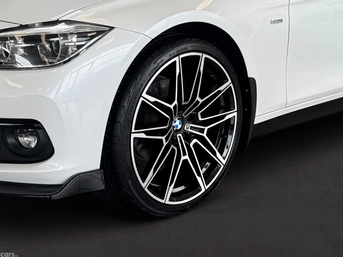 BMW 3-Series Saloon, Diesel, 2017, White