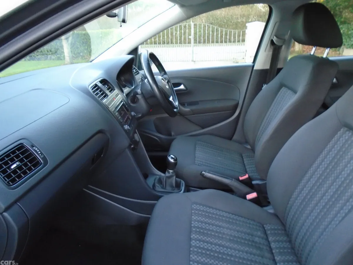 Volkswagen Polo Hatchback, Petrol, 2015, Grey
