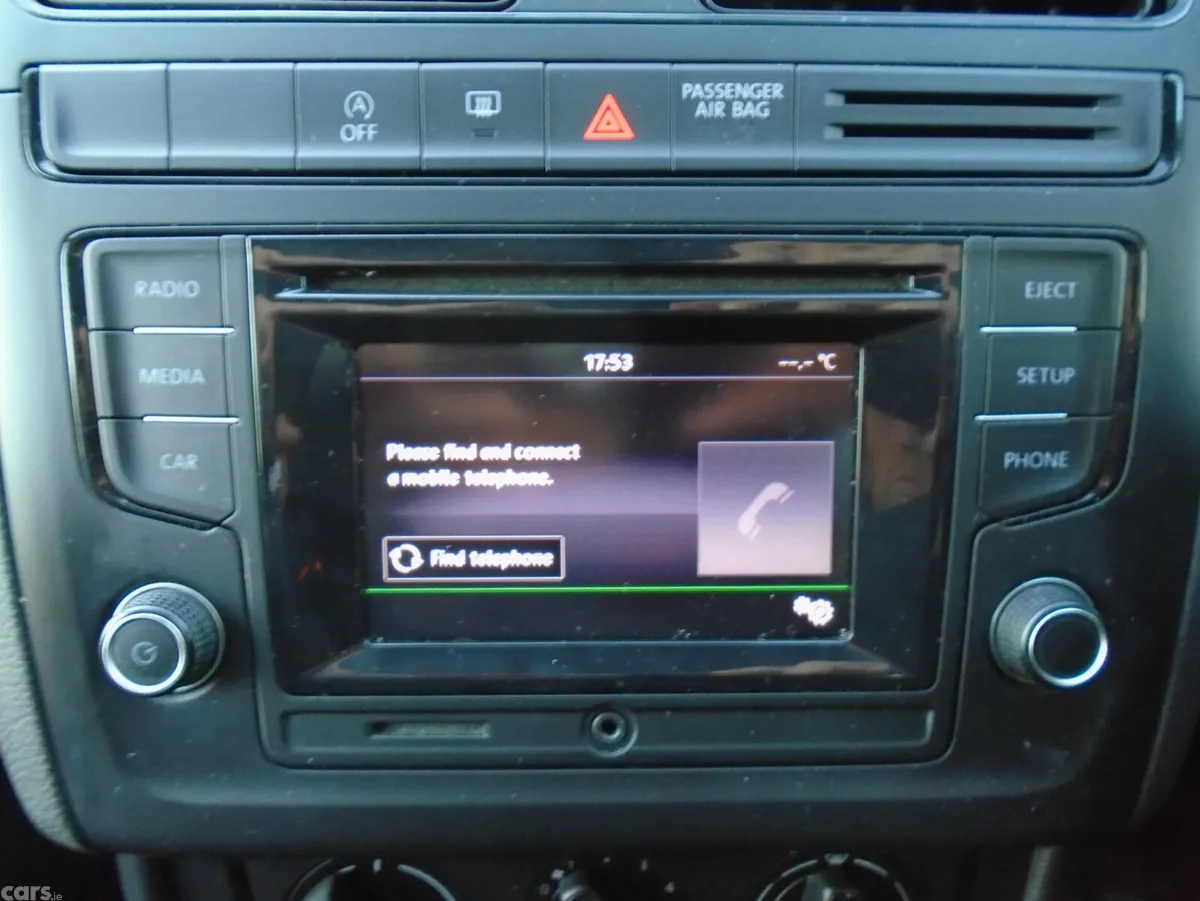 Volkswagen Polo Hatchback, Petrol, 2015, Grey